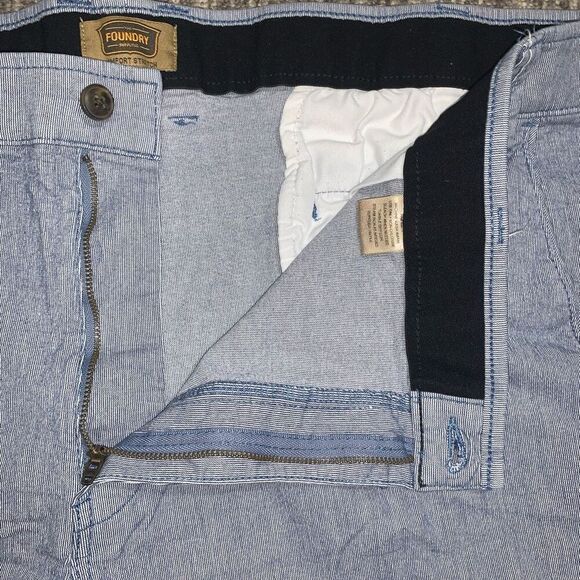 Foundry Mens Size 52 Flat Front Dress Shorts Blue White Stripe Pockets Stretch - Picture 2 of 7